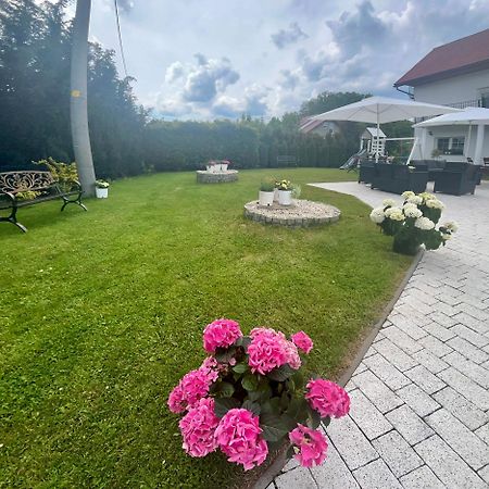 Pokoje Goscinne Dudzinski Leśna Exterior foto